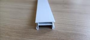 Clip Travers PVC Blanc 80x32 mm/ml
