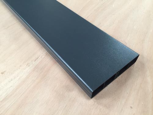 Lisse PVC Anthracite Droite 130x26x1,2 mm au ml