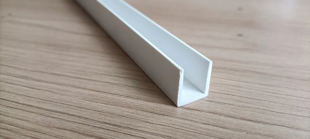 Image du produit PROFIL U EGALE 10 MM 3ml de Polydis Plastiques - 1