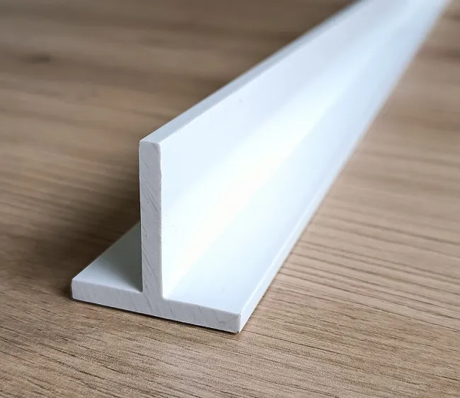 Image du produit PROFIL T EGALE 30x30 MM 3ml de Polydis Plastiques - 1