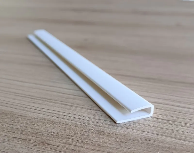 Image du produit PROFIL U INEGALE 2/3 MM 3ml de Polydis Plastiques - 1