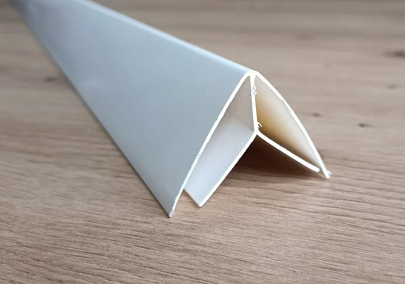 Image du produit CORNIERE L 90° INTERIEUR 10 MM 3ml de Polydis Plastiques - 1