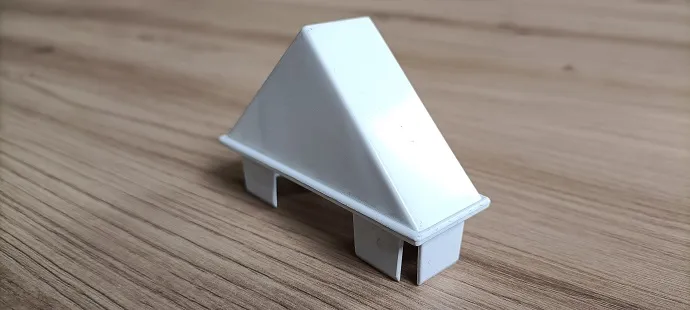 Image du produit CHAPEAU POINTU BLANC LISSE 70 MM de Polydis Plastiques - 1