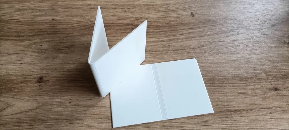 Image du produit CORNIERE PLIABLE 100 MM 3ml de Polydis Plastiques - 1