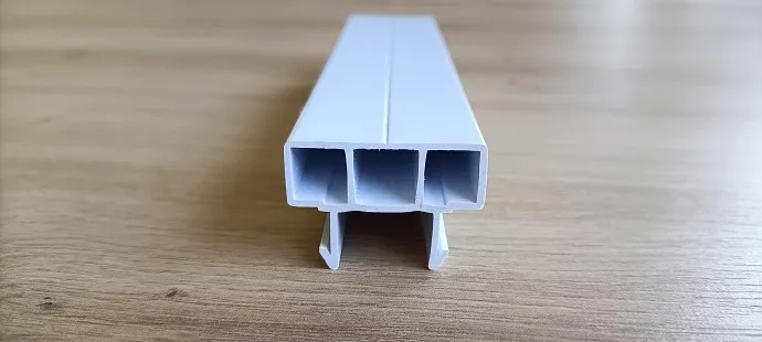 Image du produit CLIP PLANCHE RAINURE /ml de Polydis Plastiques - 1