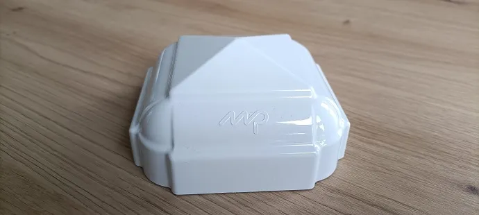 Image du produit CHAPEAU POTEAU MOULURE BLANC 96X96 MM de Polydis Plastiques - 1