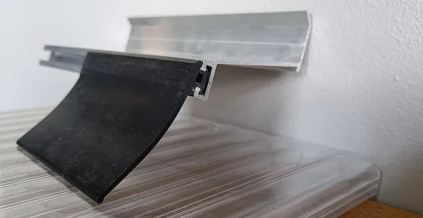 Image du produit KIT BAVETTE SUP BRUT 4ML de Polydis Plastiques