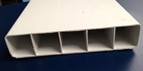 Image du produit LISSE PVC BLANC DROITE 160X34 MM /ml de Polydis Plastiques