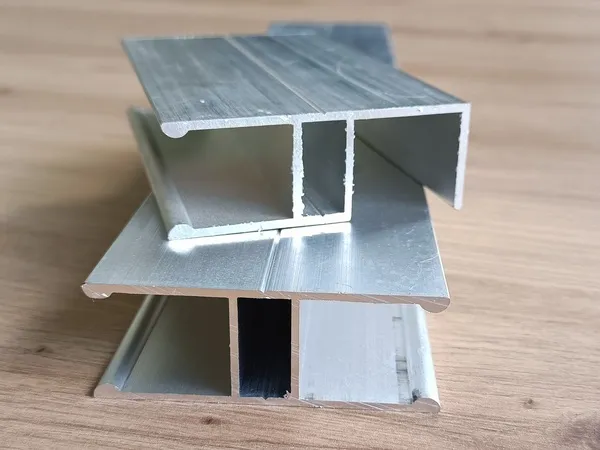 Image du produit PROFIL ALU H JONCTION 32 MM 7ml de Polydis Plastiques