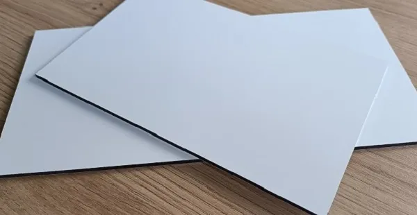 Image du produit PANNEAU SANDWICH DIBOND BLANC 2mm de Polydis Plastiques