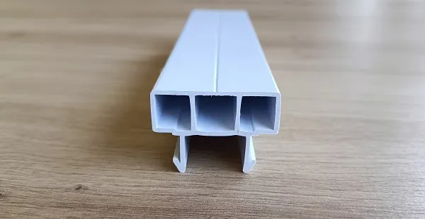 Image du produit CLIP PLANCHE RAINURE /ml de Polydis Plastiques