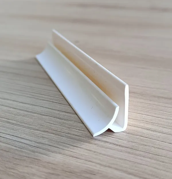 Image du produit CORNIERE L 90° INTERIEUR 2/3 MM 3ml de Polydis Plastiques